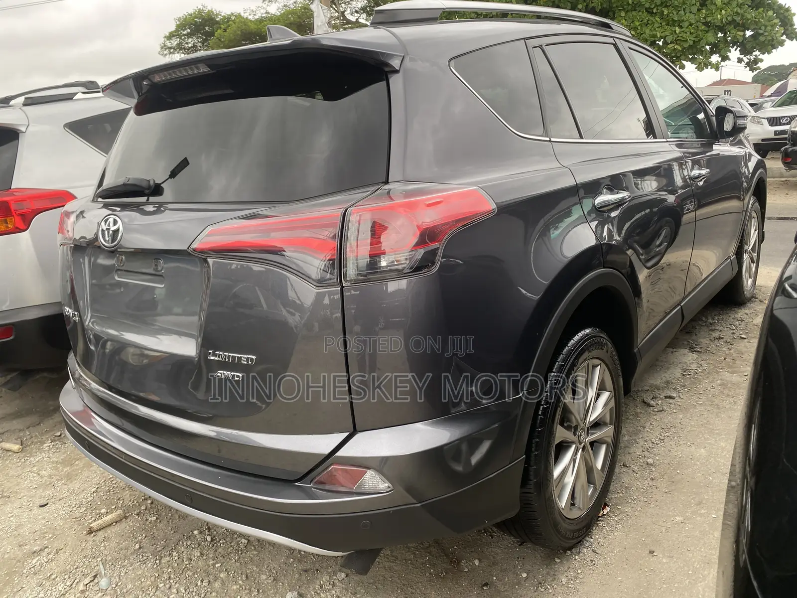 Toyota RAV4 2017 Gray