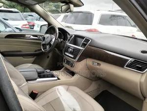 Mercedes-Benz M Class 2015 Brown