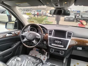 Mercedes-Benz M Class 2015 Black
