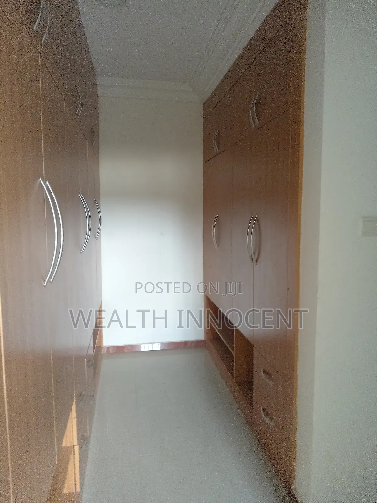 4bdrm Duplex in Apo District for rent