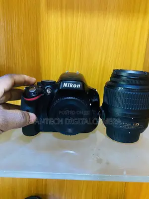 Nikon D5100
