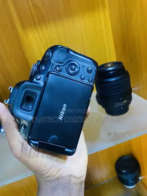 Nikon D5100