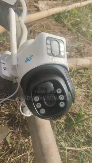Dual Lens Solar Powered PTZ Camera