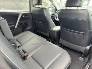 Toyota RAV4 2016 Gray