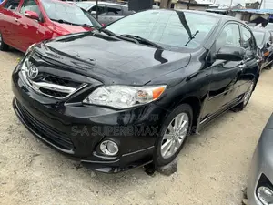 Toyota Corolla 2010 Black
