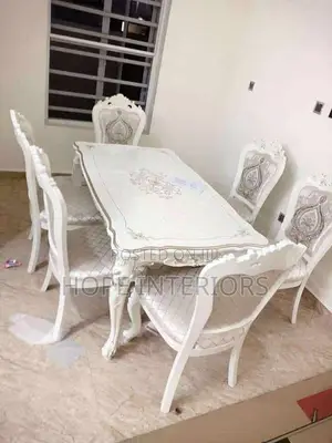 Royal Dinning by Six Seaters