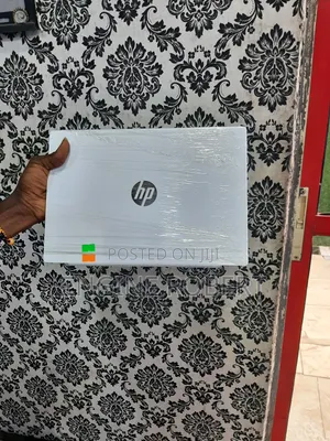 Laptop HP 14S 4GB Intel HDD 128GB