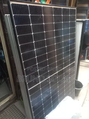 450w Halfcourt Allblack Canadian Solar Panel Mono