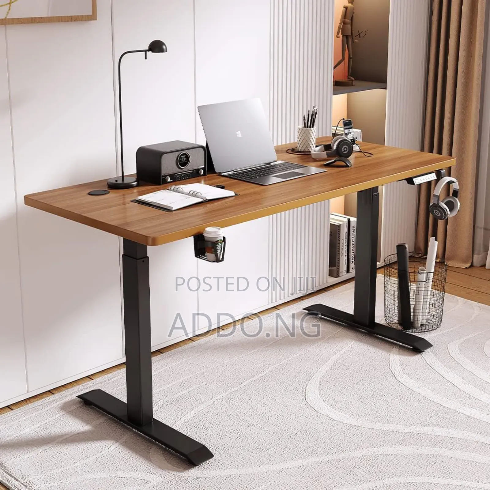 Brown Top Electric Adjustable Desk 1.6 Meter