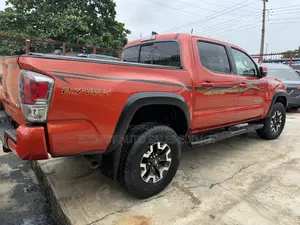 Toyota Tacoma TRD Off Road 2018 Orange