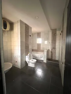 4bdrm Townhouse / Terrace in In An Estate Around for rent
