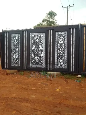 Photo - Standard Size of Sliding Gate With Shocolate Colour Math