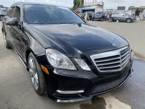 Mercedes-Benz E350 2013 Black