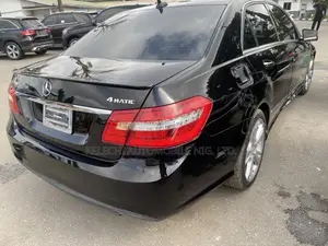 Mercedes-Benz E350 2013 Black