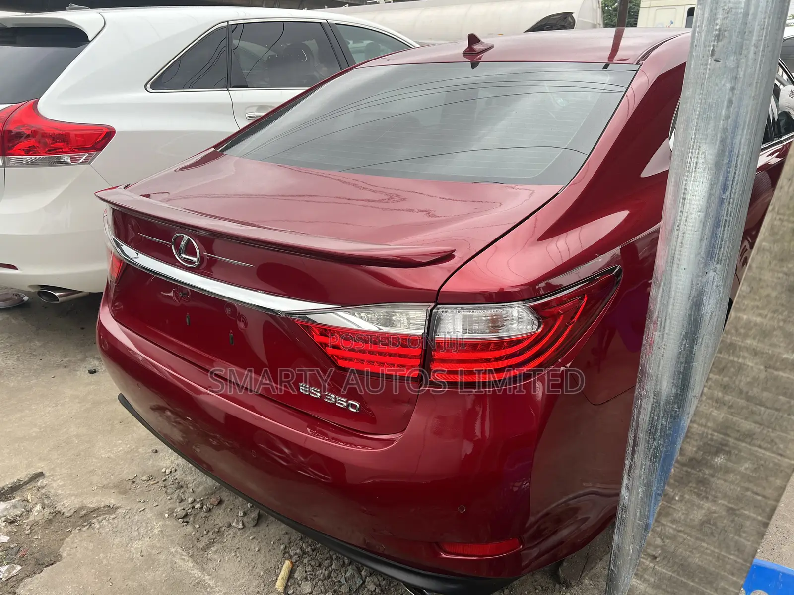 Lexus ES 2015 Red