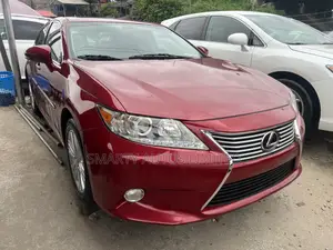 Lexus ES 2015 Red
