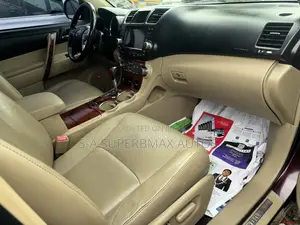 Toyota Highlander Limited 2012 Burgundy