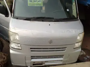 Suzuki Every 2022 Silver