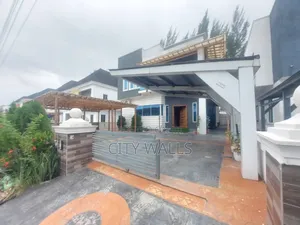 5bdrm Duplex in Richmond Estate, Ikota for rent