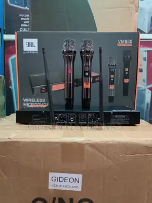 JBL Wireless Microphone VM 880