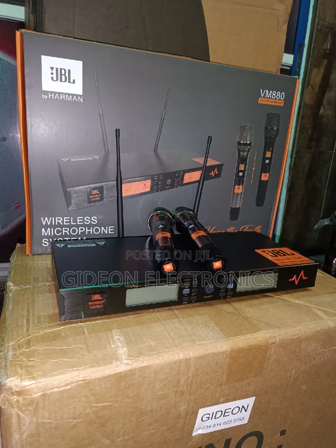 JBL Wireless Microphone VM 880