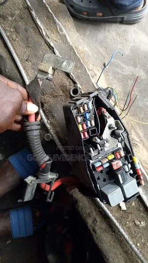 Fuse Box Volvo S80 2008