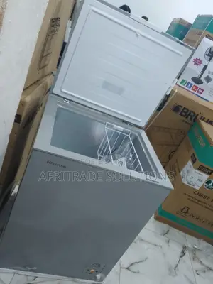142 Liters Hisense Chest Freezer + Lock Key