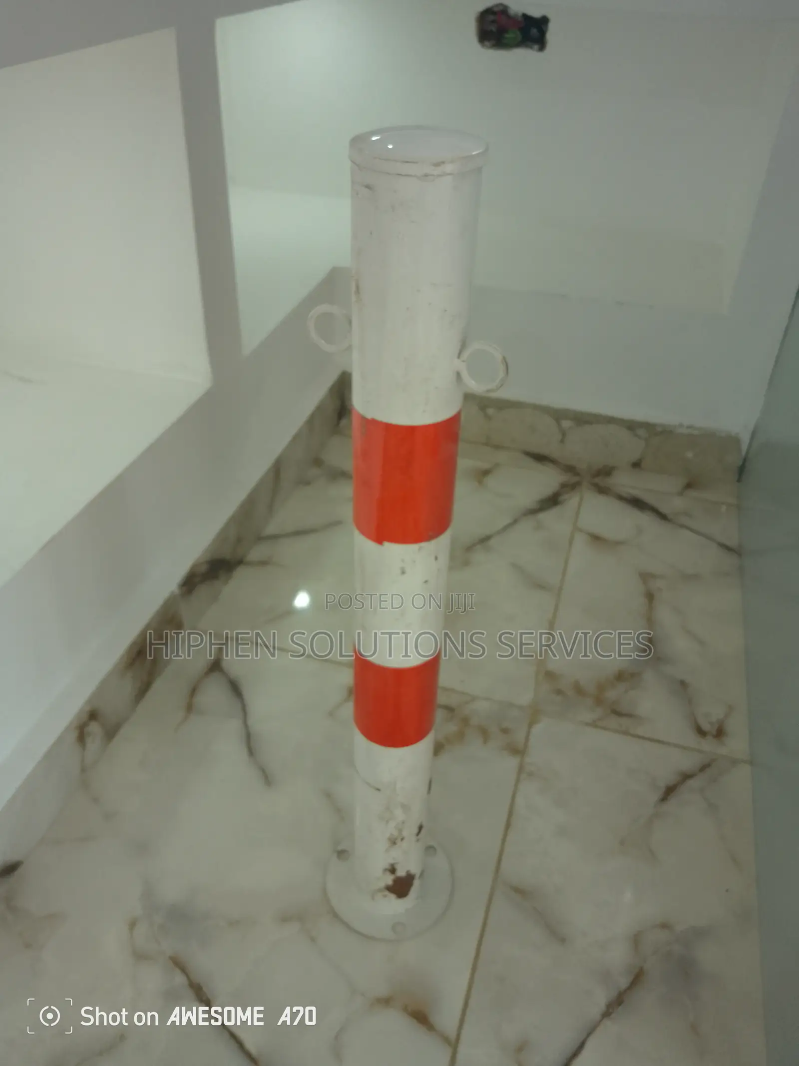 Fixed Parking Bollard Security Posts With Reflective Parking