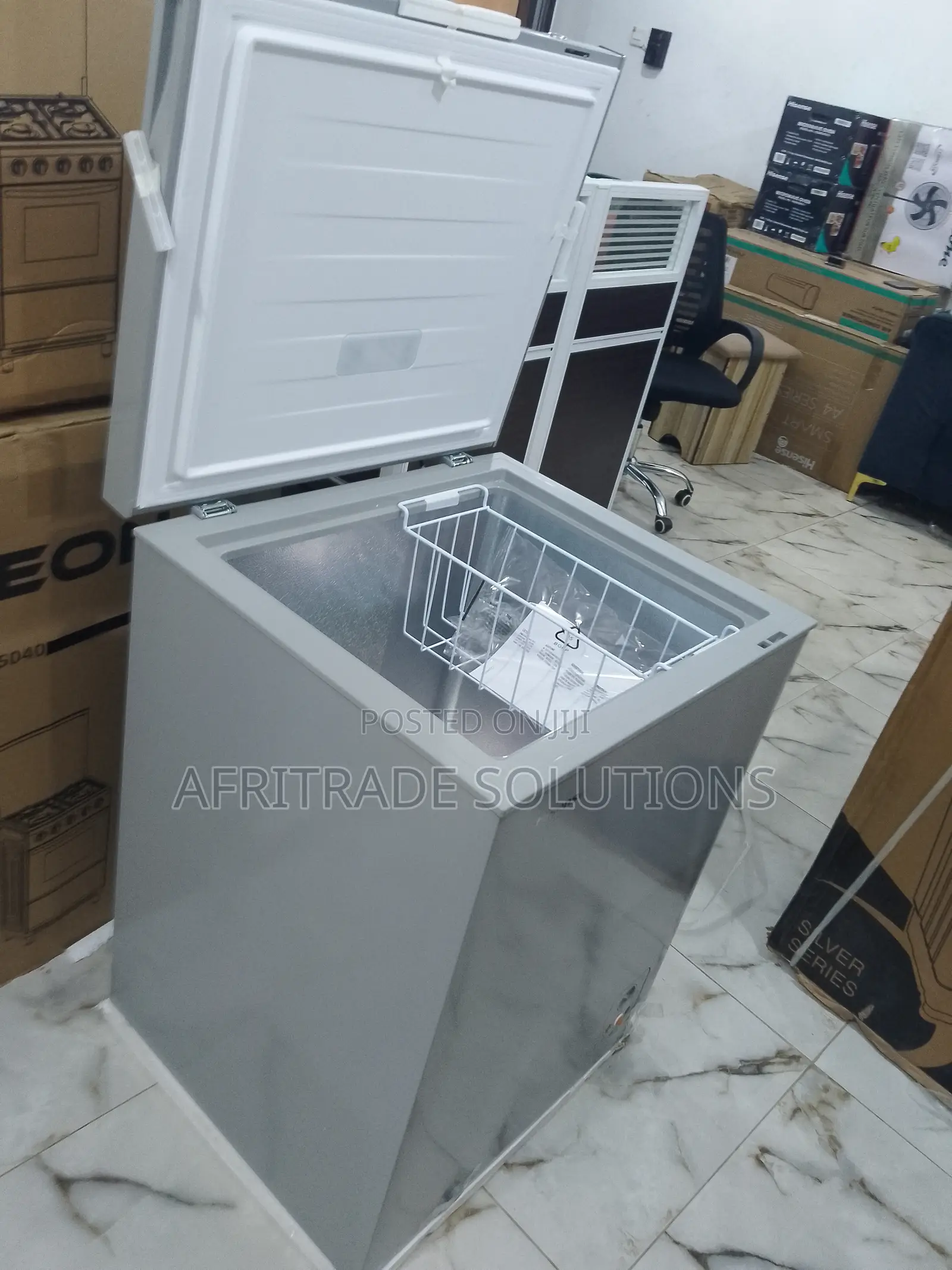 Hisense Chest Freezer- 142 Litres + Power Indicator