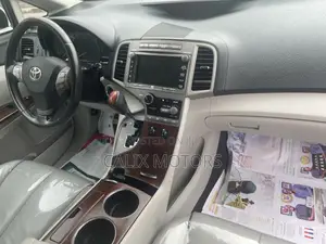 Toyota Venza 2011 White