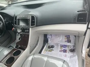 Toyota Venza 2011 White