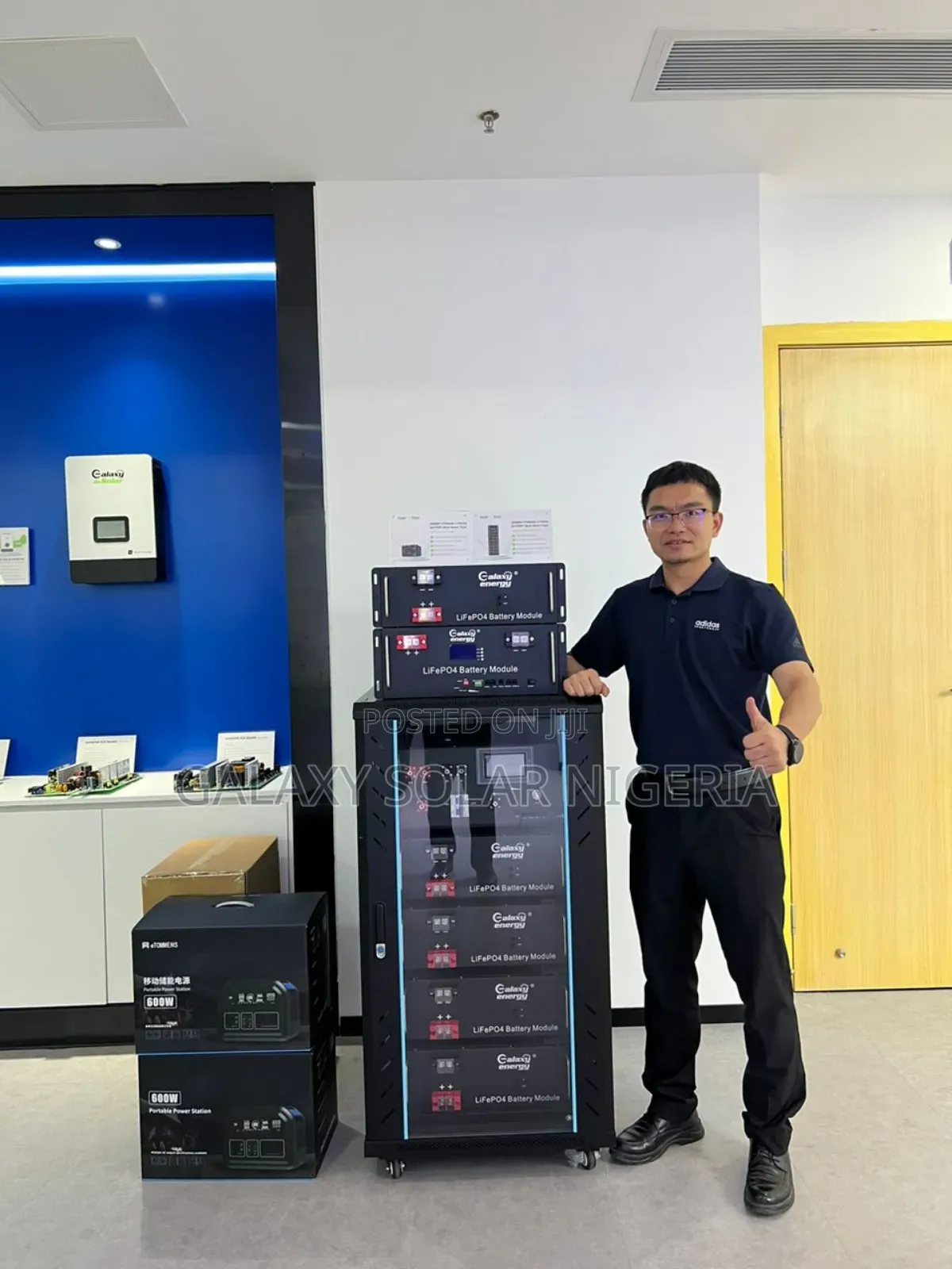 High Voltage Lithium Battery + Cabinet