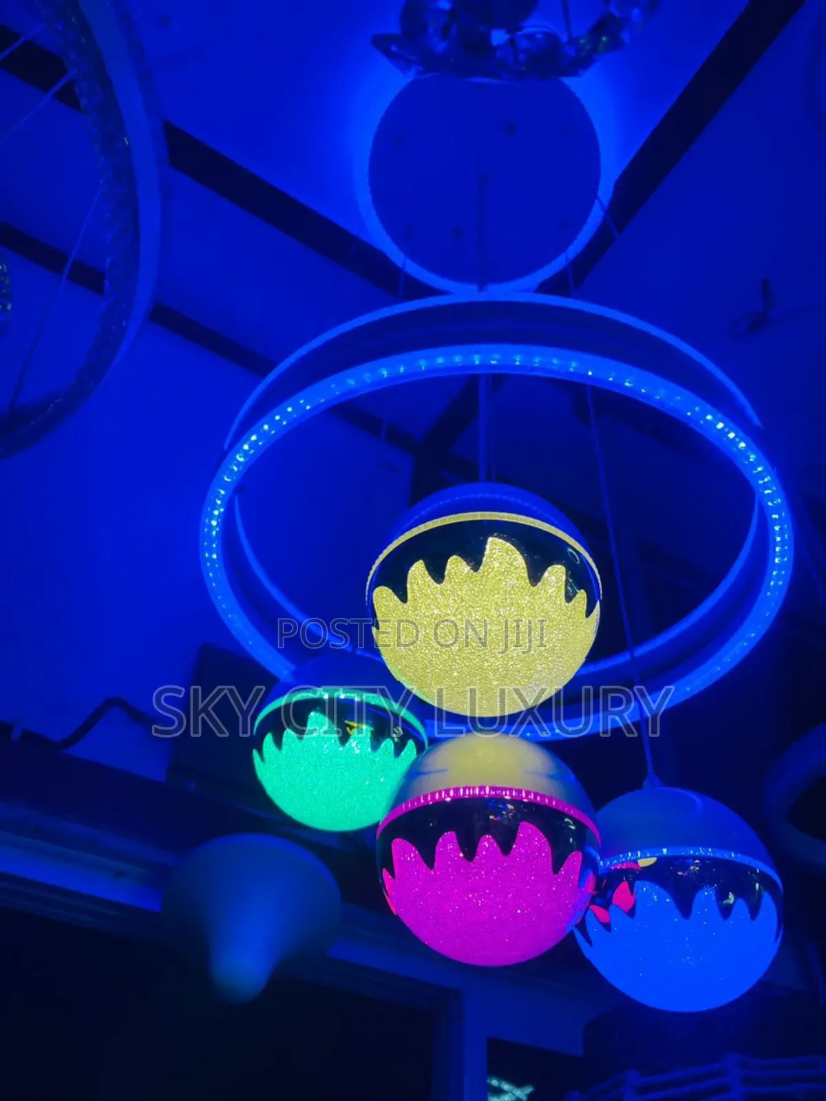 Led Changing Colors Dropping Light