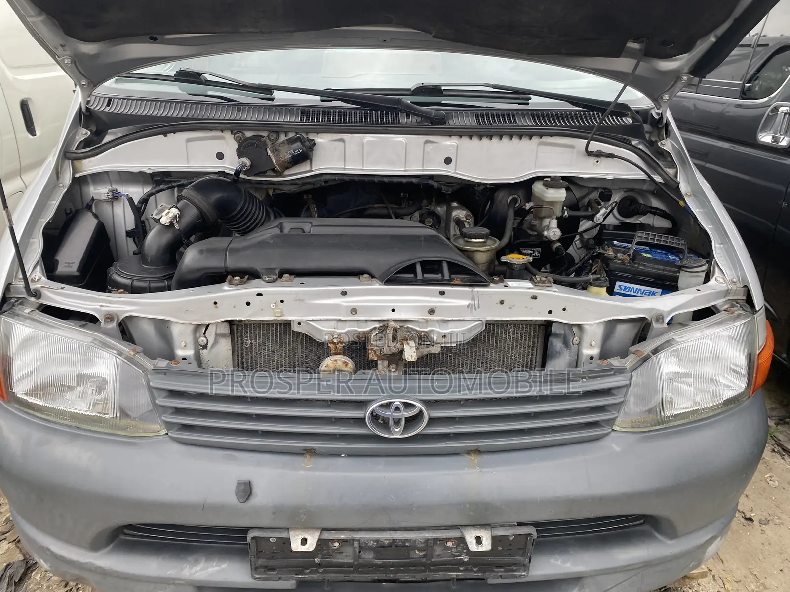 Toyota HiAce 2006 Grey