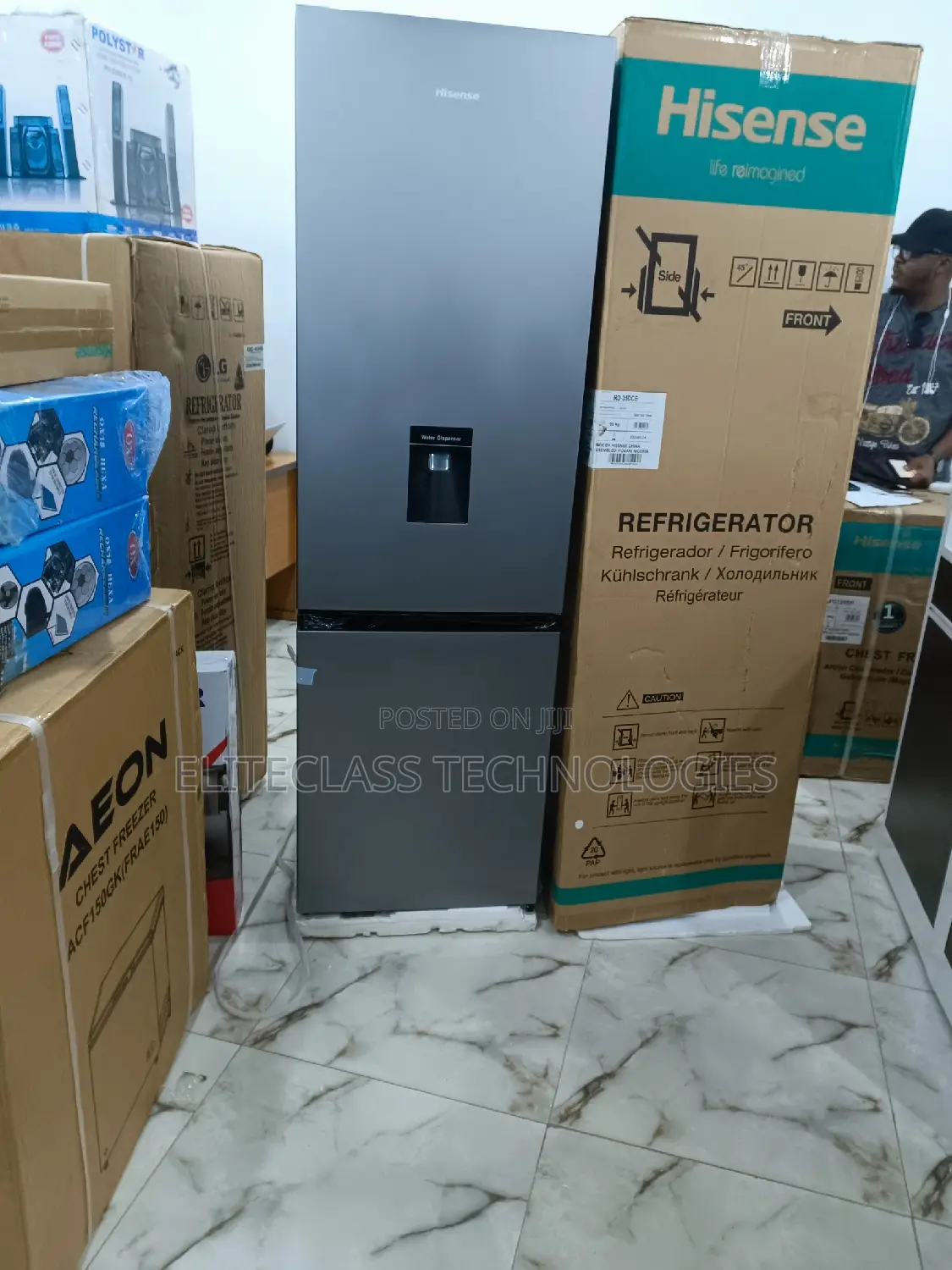 Brand New Hisense Refrigerator REF 35dcb-Rd