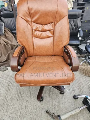 Big Executive Brown Chair