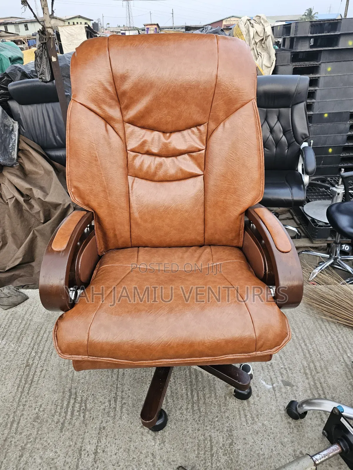 Big Executive Brown Chair