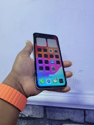 Apple iPhone 11 64 GB White