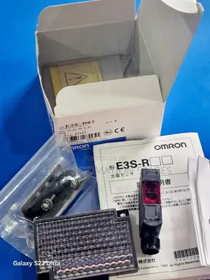 Omron Photoelectric Sensor | E3s-R67