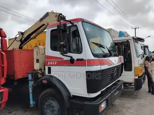 Mercedes Truck Self-Loader 7tonnes