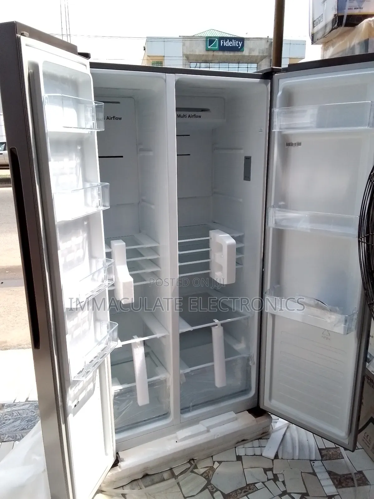 Hisense Side by Side Refrigerator