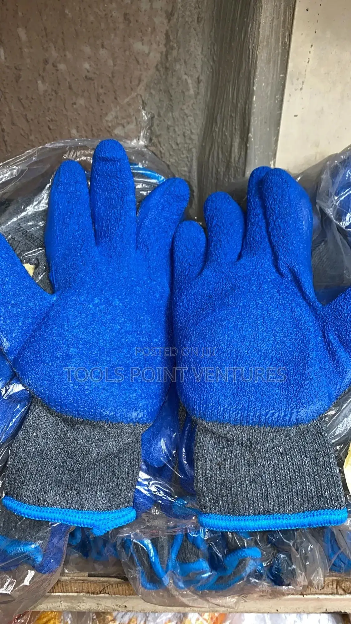 Hand Gloves