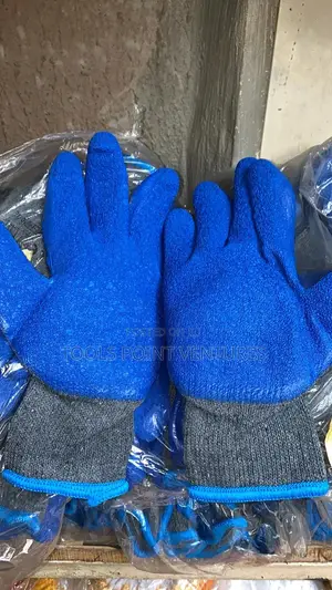 Hand Gloves