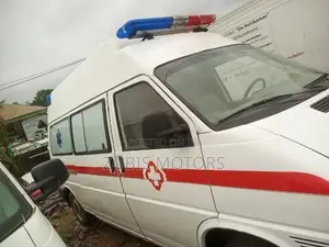 Volkswagen Transporter 2004 White