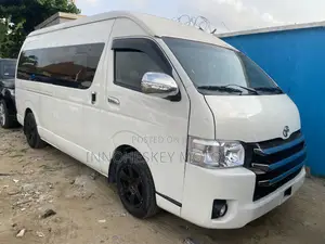 Toyota HiAce 2013 White