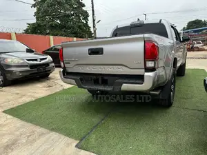 Toyota Tacoma Limited 2018 Silver