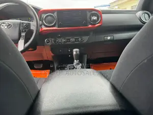 Toyota Tacoma Limited 2018 Silver