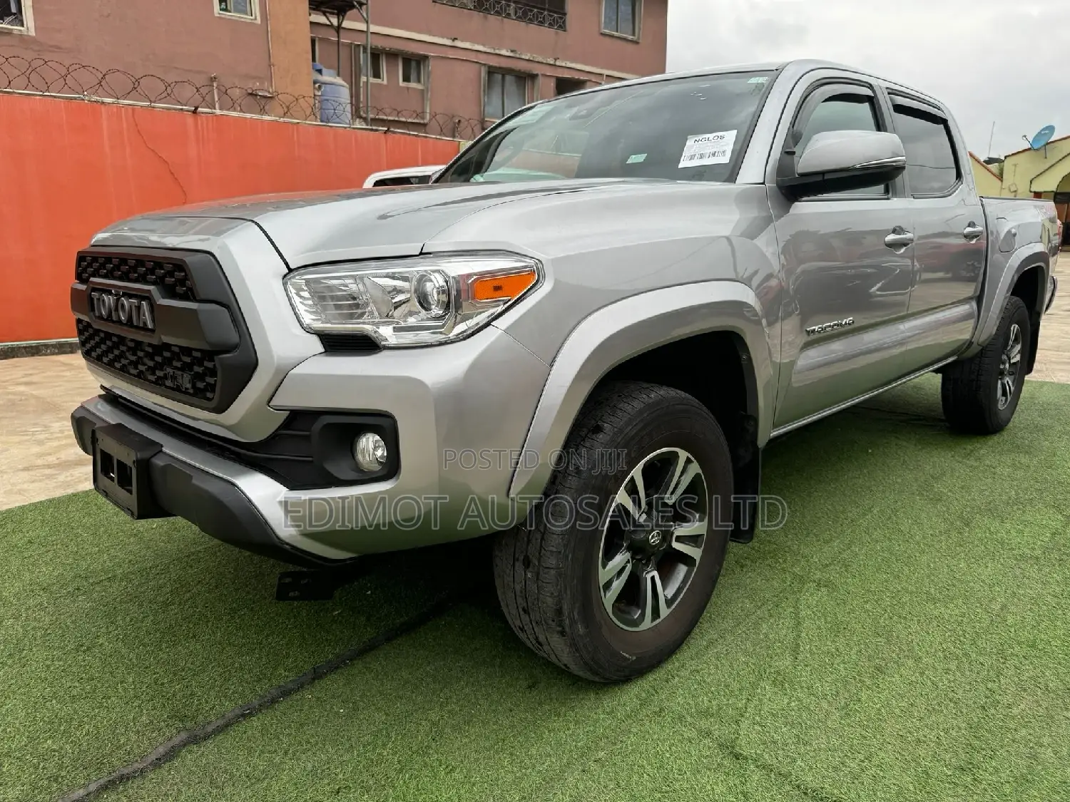Toyota Tacoma Limited 2018 Silver