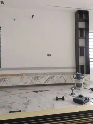 Tv Cladding With a Touch of Black With Marble Board