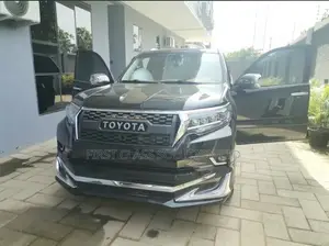 Toyota Prado SUV for Rent